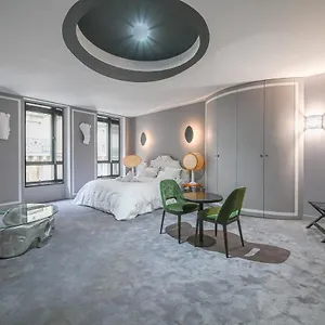 The Place To Be In Saint Germain Des Pres - Montana 2 ** Paris